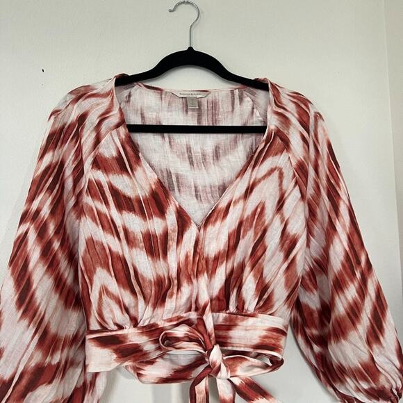 Banana Republic Petite Wayfinder Linen Wrap Top - Picture 3 of 8